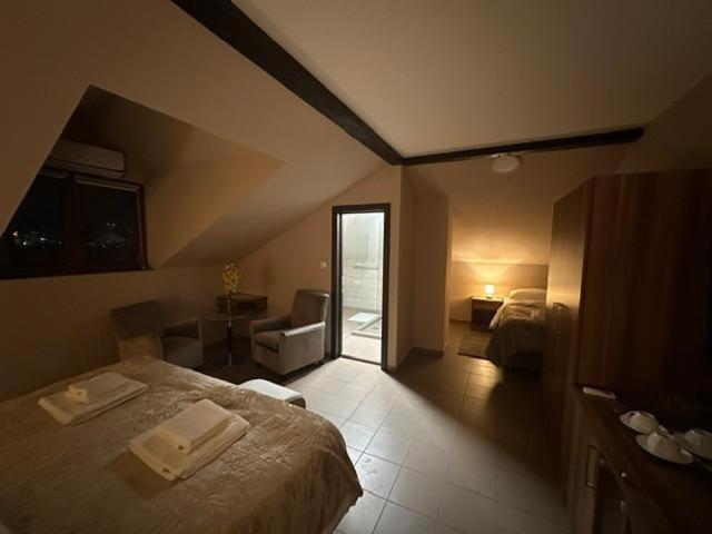 Jp Motel Mali Pariz Μπορ Εξωτερικό φωτογραφία