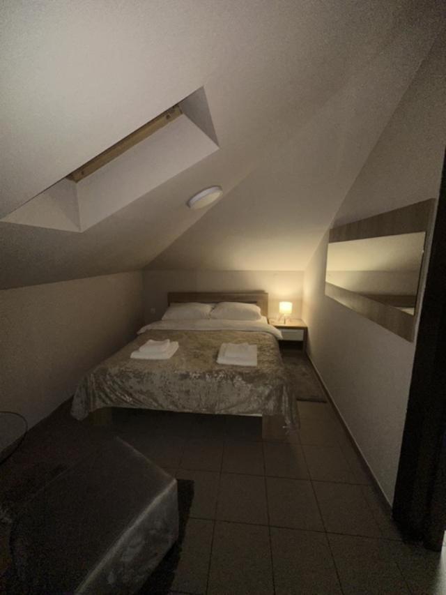 Jp Motel Mali Pariz Μπορ Εξωτερικό φωτογραφία