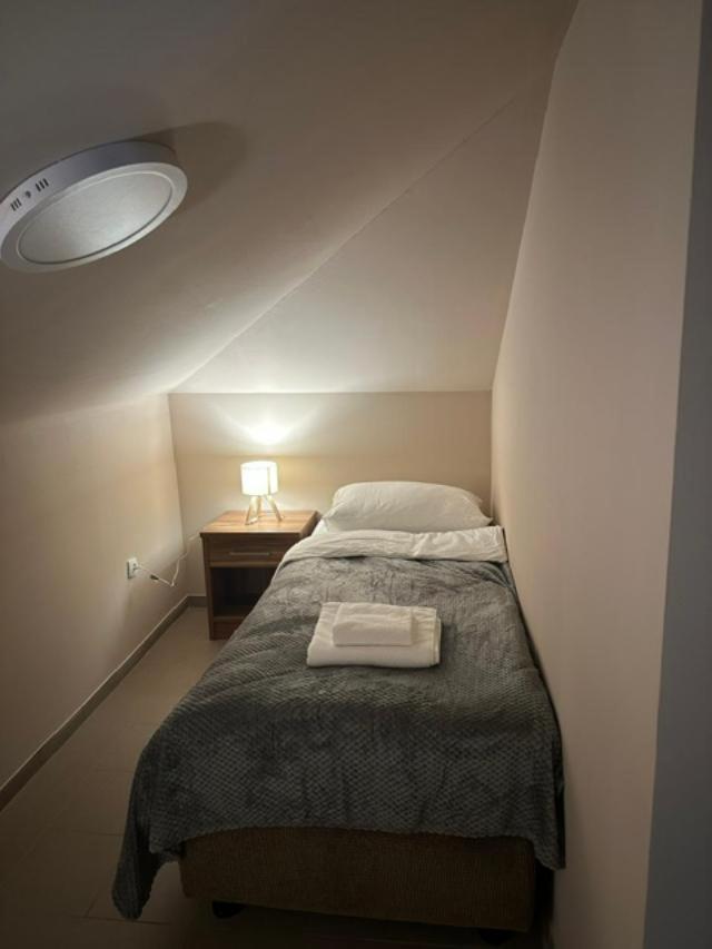 Jp Motel Mali Pariz Μπορ Εξωτερικό φωτογραφία